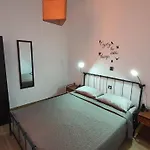Apartman Fanes House